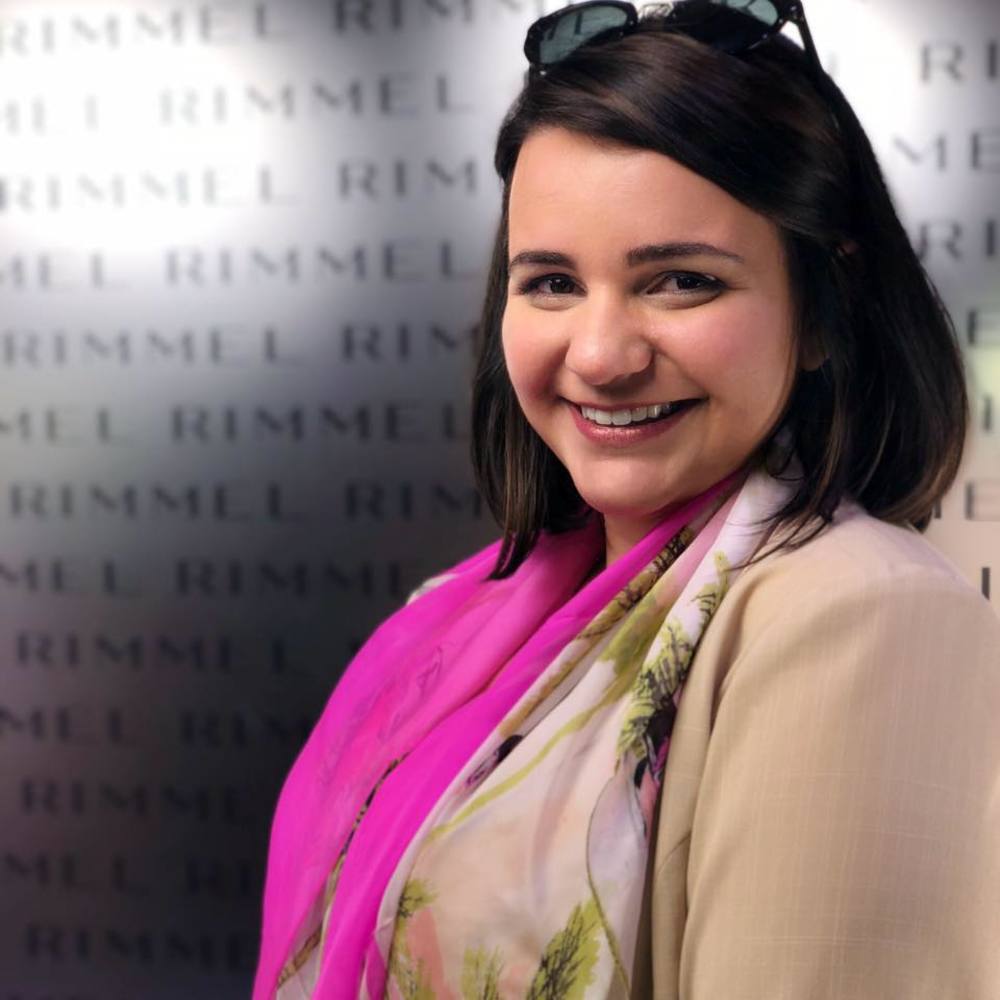 Meet your Posher, Iana